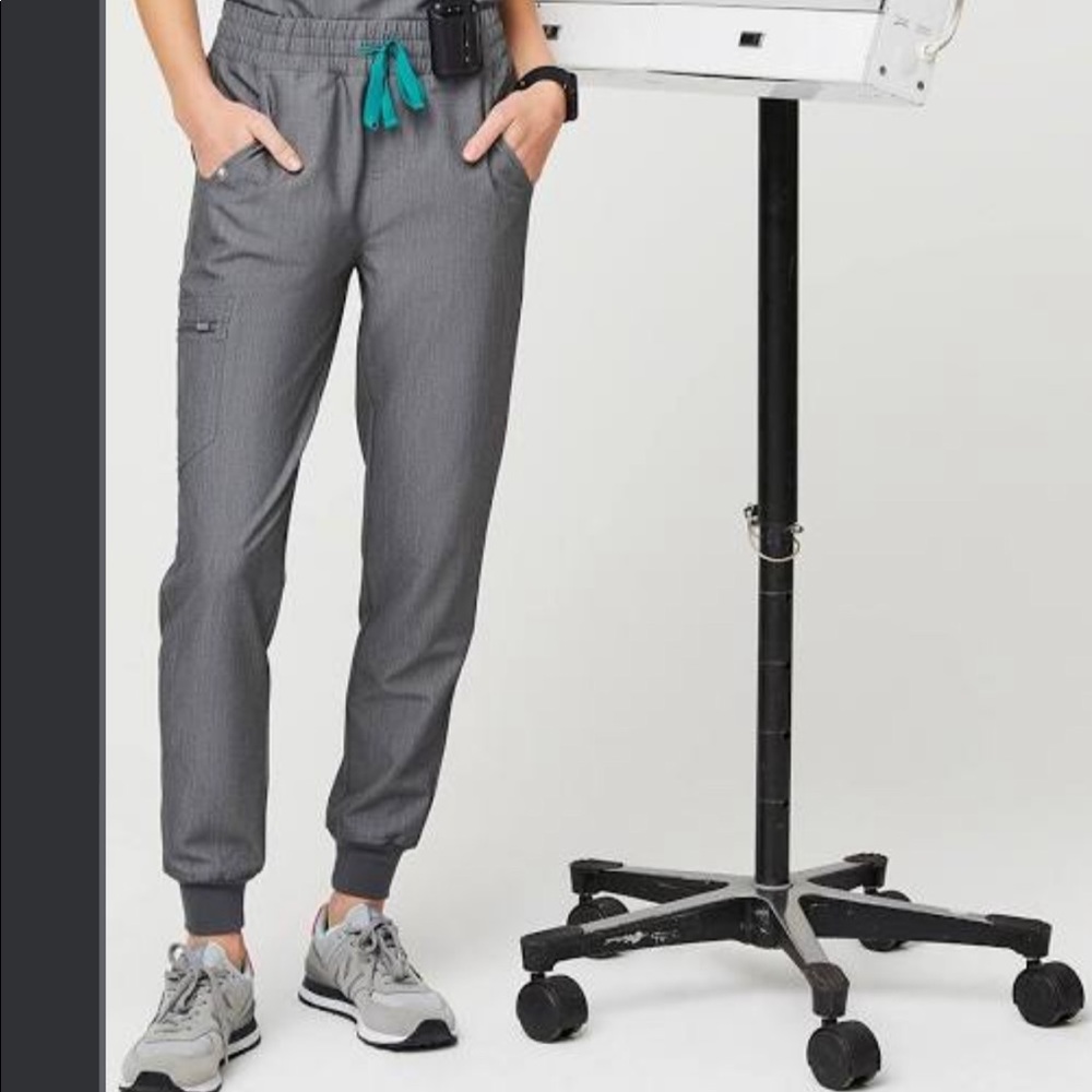 Figs jogger scrub bottoms
